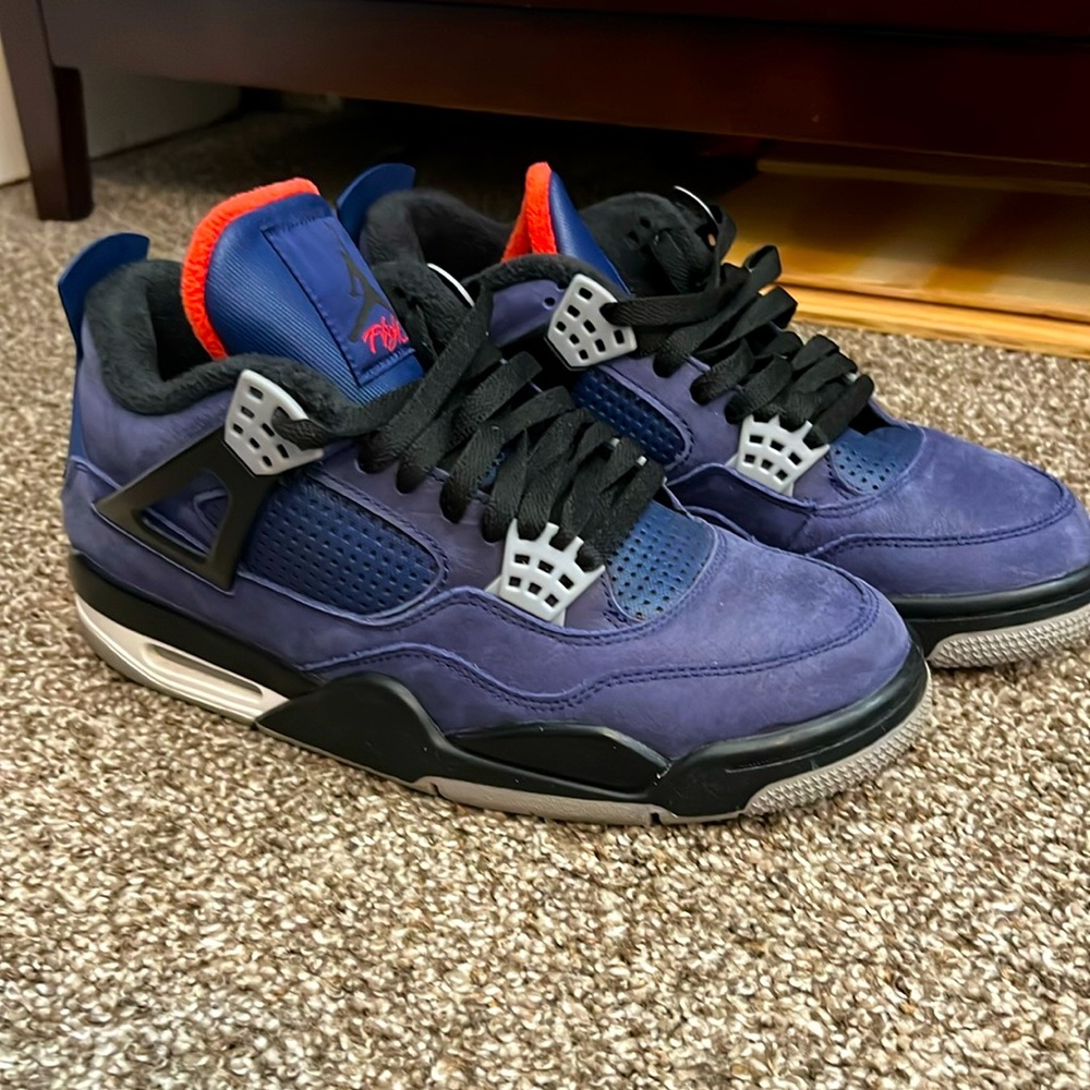 Jordan 4